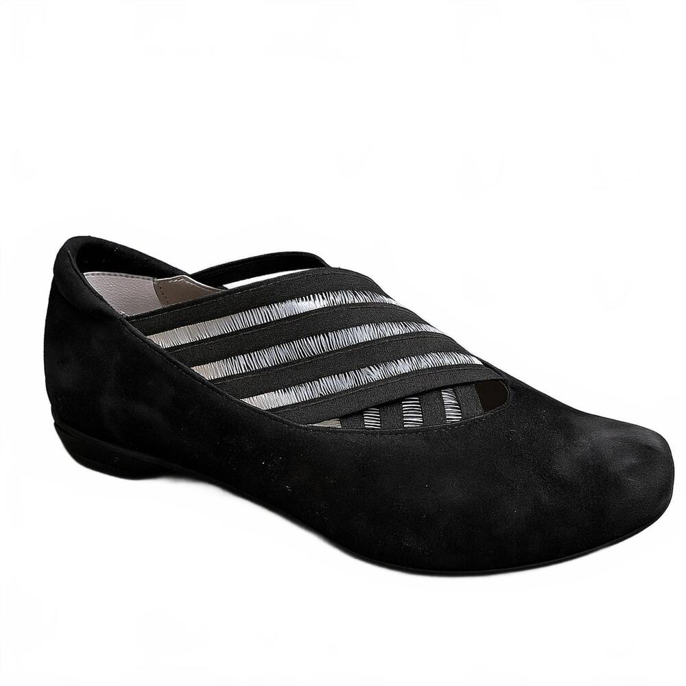 NEW BELLA COMFORTO women's camelia shoes in black